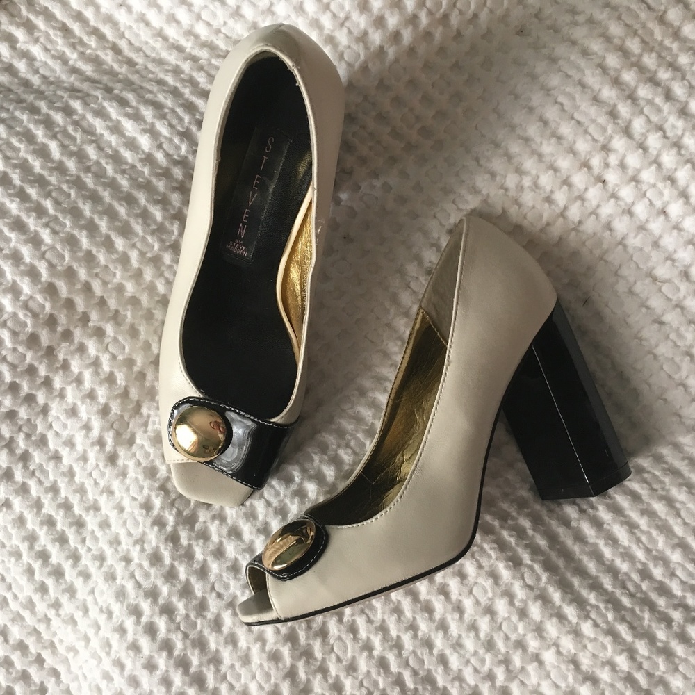 Peep Toe White with Black Shiny Chunky Heel Gold
